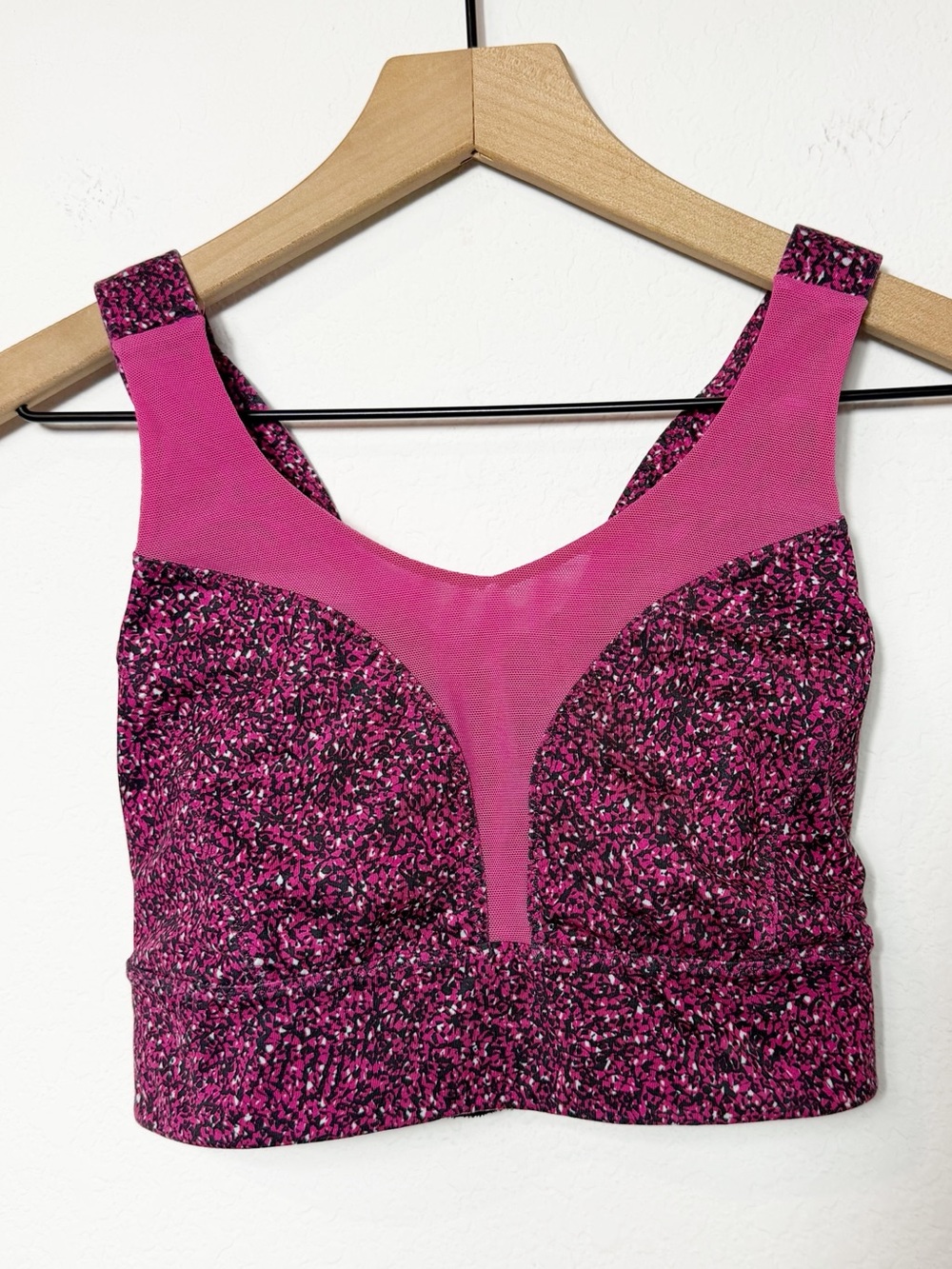 Lululemon Pink Printed Sports Bra women Size 6 Mesh Activewear